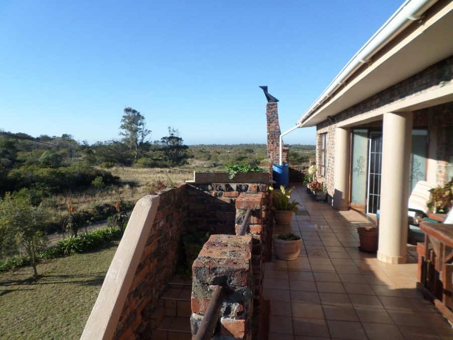 4 Bedroom Property for Sale in Kabeljauws Eastern Cape